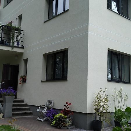 Studio Apartment And Free Airport Transfer Riga Exterior foto