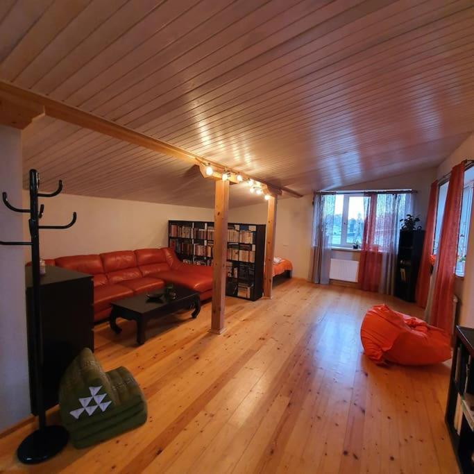 Studio Apartment And Free Airport Transfer Riga Exterior foto