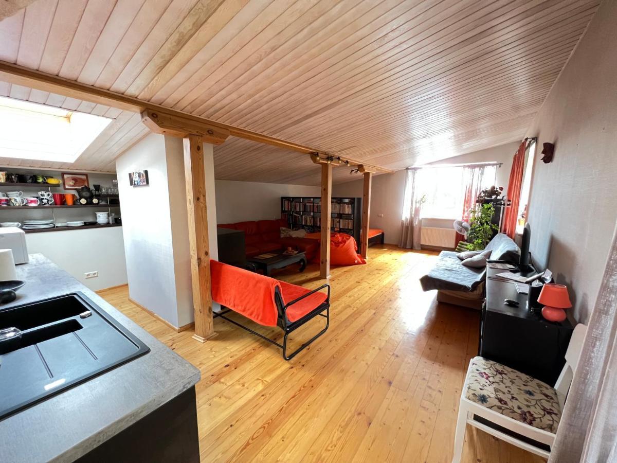 Studio Apartment And Free Airport Transfer Riga Exterior foto